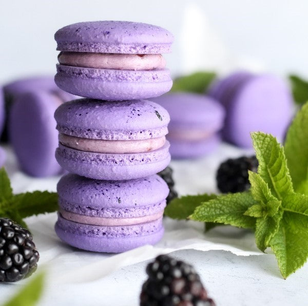 Box of 12 Macrons