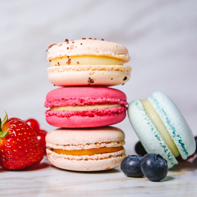 Box of 12 Macrons
